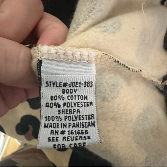 New Like Love Leopard Print Sweatshirt w/Faux Shearling Lined Hoodie Size Small - Picture 8 of 9